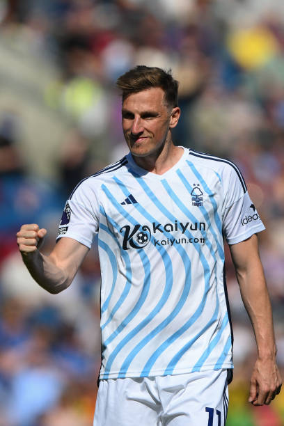 同时也削弱 同时也削弱